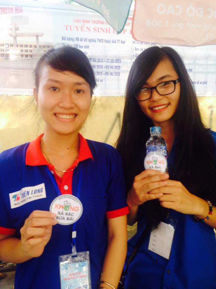 "Không[-]xả[-]rác[-]bừa[-]bãi"[-]cùng[-]tiếp[-]sức[-]mùa[-]thi[-]2015[-]tại[-]Huế